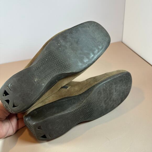 La Canadienne Braydon Tan Suede Boots Booties Wedge Flat Slouch 9 9M - Picture 7 of 10